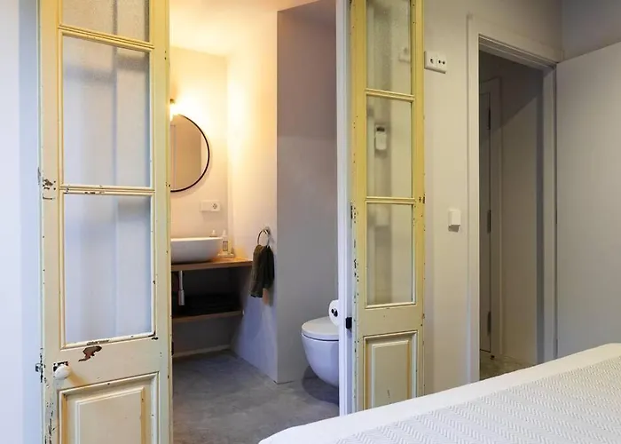 Velo Vern 1- Beautiful New 2 Bed Ensuite *