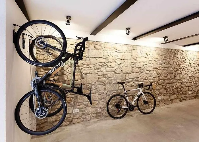 Velo Vern 1- Beautiful New 2 Bed Ensuite * Girona